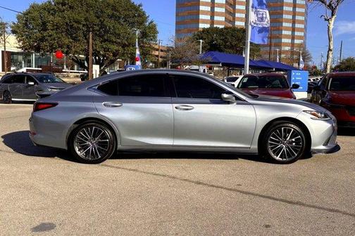 2023 Lexus ES 350 