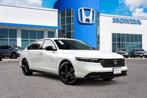 Platinum White Pearl 2026 Honda Accord Hybrid Sport-L