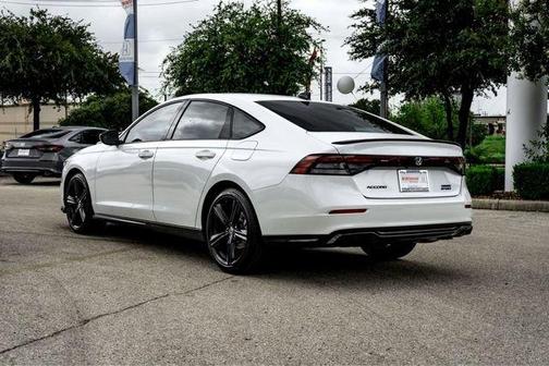 Platinum White Pearl 2026 Honda Accord Hybrid Sport-L