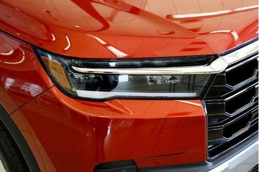 Radiant Red Metallic II 2026 Honda Pilot Touring