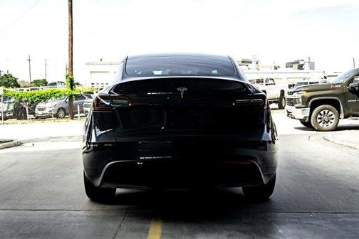 Black 2025 Tesla Model Y Long Range