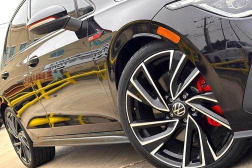 2023 Volkswagen Golf GTI 2.0T Autobahn