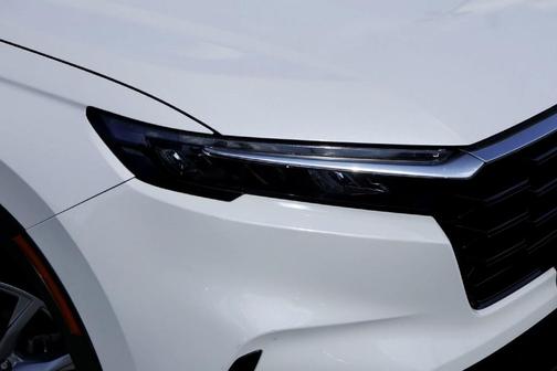 Platinum White Pearl 2024 Honda CR-V EX