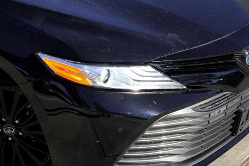 2018 Toyota Camry Hybrid XLE