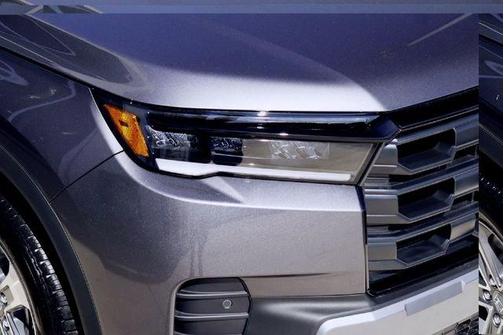 Modern Steel Metallic 2026 Honda Pilot EX-L