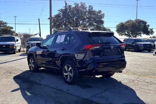 2025 Toyota RAV4 Plug-In Hybrid SE
