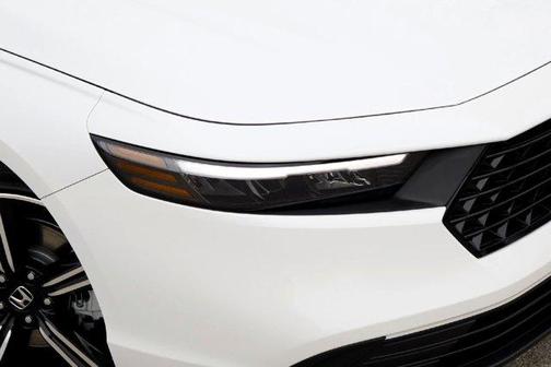 Platinum White Pearl 2026 Honda Accord Hybrid Sport