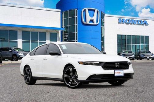 Platinum White Pearl 2026 Honda Accord Hybrid Sport