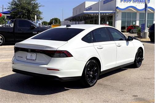 2025 Honda Accord SE