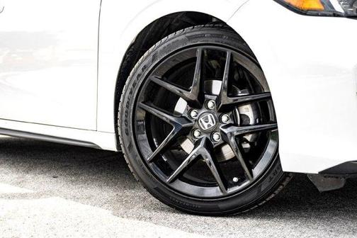 Platinum White Pearl 2025 Honda Civic Sport