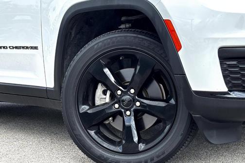 2022 Jeep Grand Cherokee L Laredo