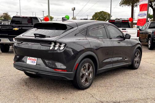 2022 Ford Mustang Mach-E Select