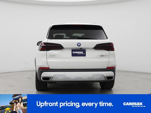 White 2025 BMW X5 PHEV xDrive50e