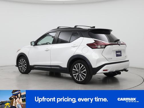 White 2021 Nissan Kicks SR