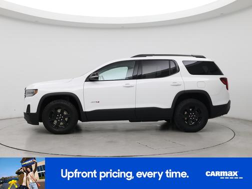White 2023 GMC Acadia AT4