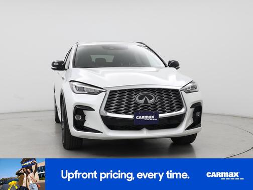White 2023 INFINITI QX55 Sensory