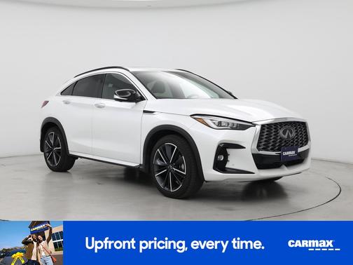 White 2023 INFINITI QX55 Sensory