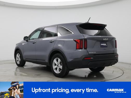 Silver 2023 Kia Sorento LX