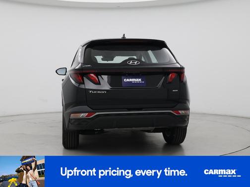 Black 2023 Hyundai TUCSON SE