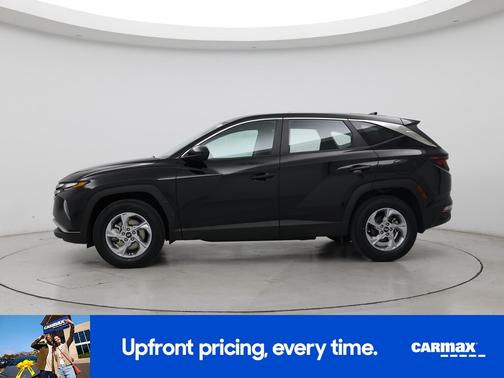 Black 2023 Hyundai TUCSON SE