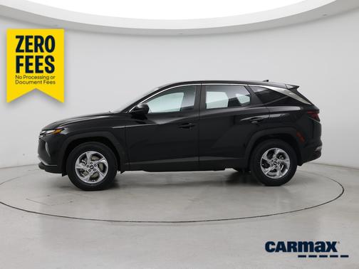 Black 2023 Hyundai TUCSON SE
