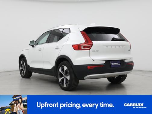 White 2025 Volvo XC40 B5 Plus Bright Theme