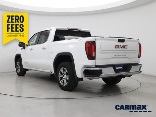 White 2024 GMC Sierra 1500 SLT