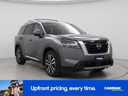 Gray 2025 Nissan Pathfinder Platinum