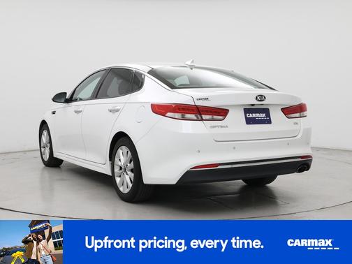 White 2018 Kia Optima EX
