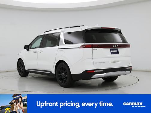 White 2022 Kia Carnival SX Prestige