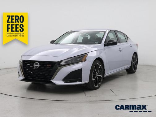 Gray 2023 Nissan Altima SR