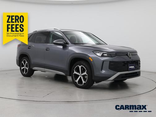 Gray 2025 Volkswagen Tiguan SE