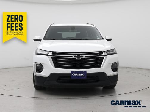 White 2023 Chevrolet Traverse LT Cloth