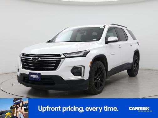 White 2023 Chevrolet Traverse LT Cloth