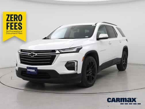 White 2023 Chevrolet Traverse LT Cloth