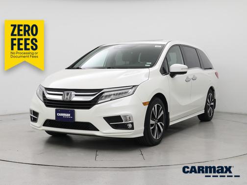 White 2019 Honda Odyssey Elite
