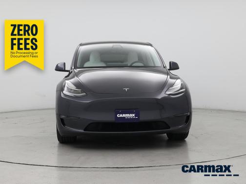 Black 2022 Tesla Model Y Long Range