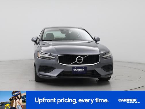 2020 Volvo S60 T5 Momentum