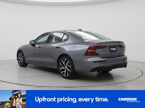 2020 Volvo S60 T5 Momentum