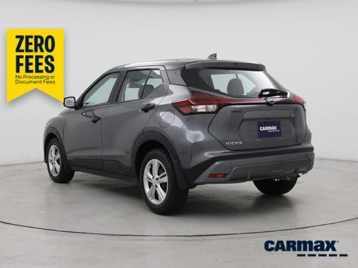 Gray 2025 Nissan Kicks Play S