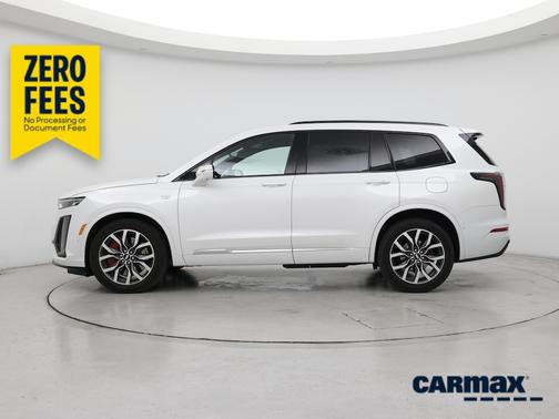 White 2024 Cadillac XT6 Sport