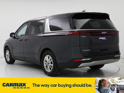 2023 Kia Carnival LX Seat Package