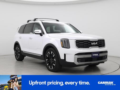 White 2023 Kia Telluride SX
