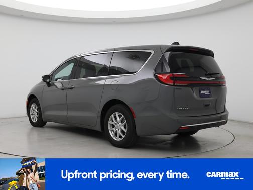 Gray 2025 Chrysler Pacifica Select
