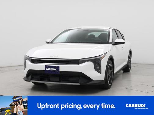 White 2025 Kia K4 EX