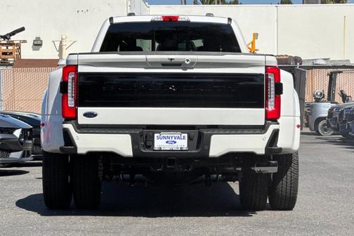 White Metallic 2026 Ford F-350 Platinum