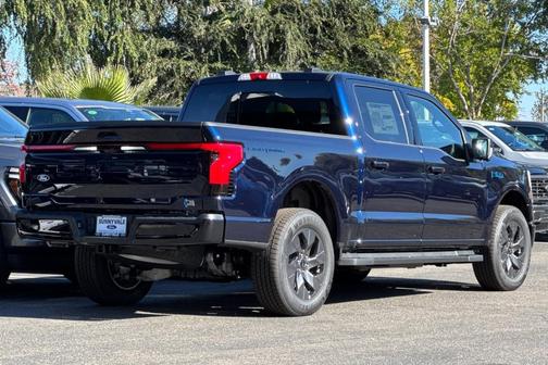 2025 Ford F-150 Lightning LARIAT