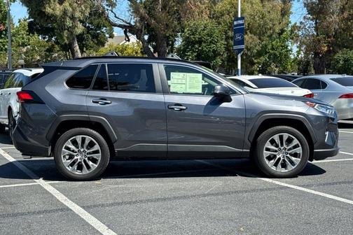 2019 Toyota RAV4 Limited