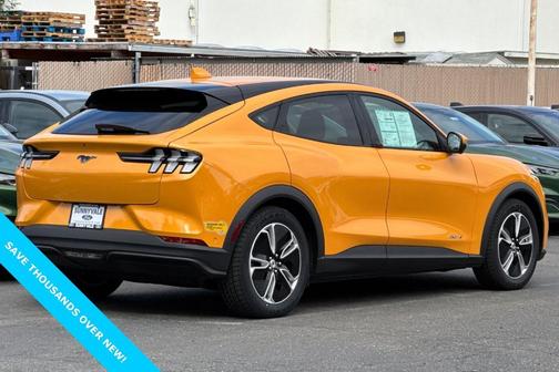 2022 Ford Mustang Mach-E Select