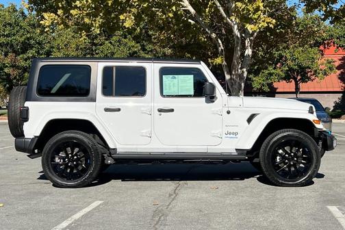 2022 Jeep Wrangler Unlimited 4xe Sahara